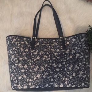 Michael Kors Floral Jet Set Tote